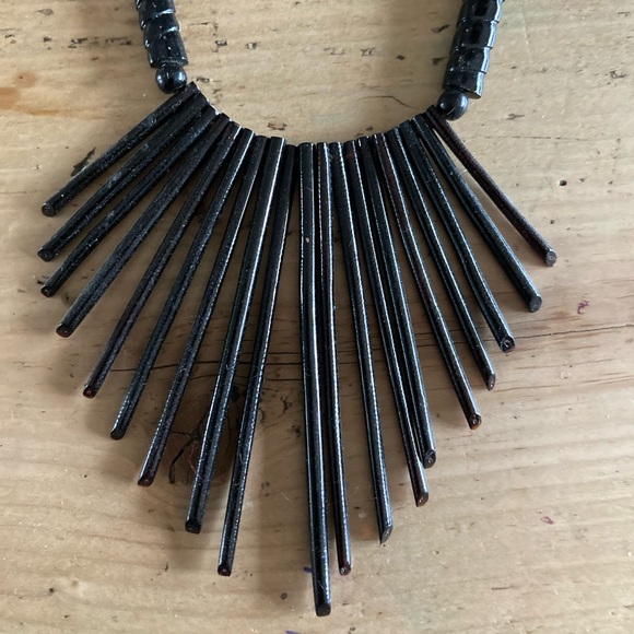 2/20$ Black necklace - Picture 5 of 5